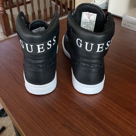 Guess black and white high tops - Picture 3 of 4